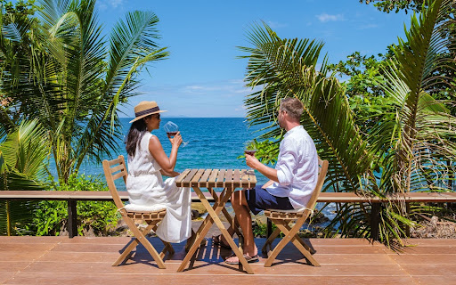 Beach Resorts in Roatan Honduras