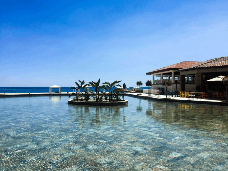 Roatan Scuba Resorts